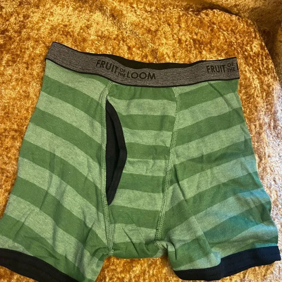 Boys Fruit of the Loom boxer briefs 4 Pk - Picture 8 of 10